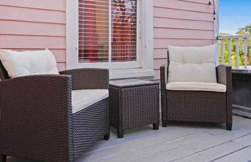 Chic Pink Villa by NestNGo Escapes with 2 car private parking - Foto 13