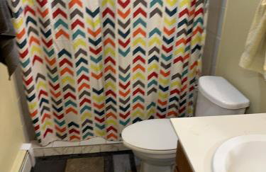 Forget Me Not Home by Airport Upstairs with Deck - Foto 33