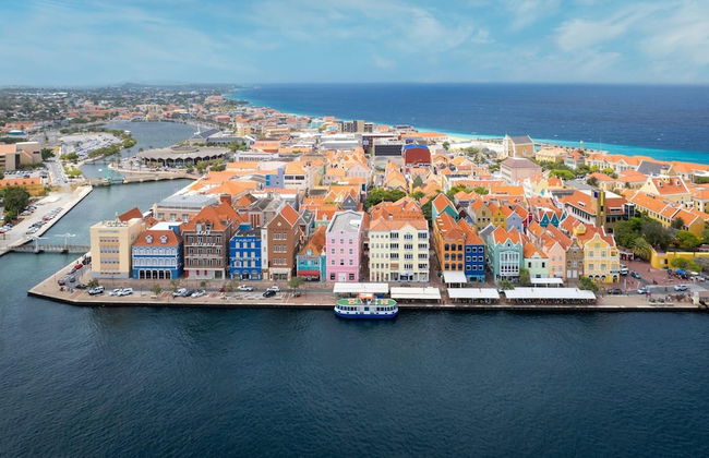 Charming Harbour Home at Historic Handelskade - Photo 8