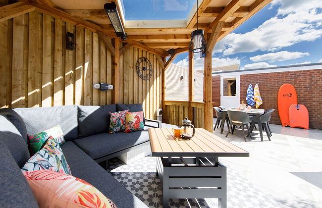 Coastal Retreat for 6 Close to Beaches - Photo 42