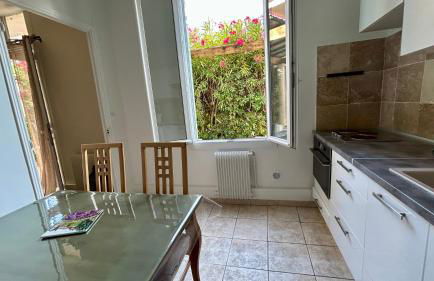 Oasis de verdure en centre-ville - jacuzzi privé - Foto 16