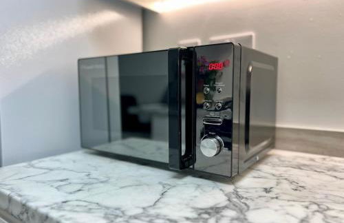 Borage House- Crawley,3BR House, Wifi, Parking, Close to Gatwick Airport, Contractor friendly, short and long term stays welcome - Foto 45