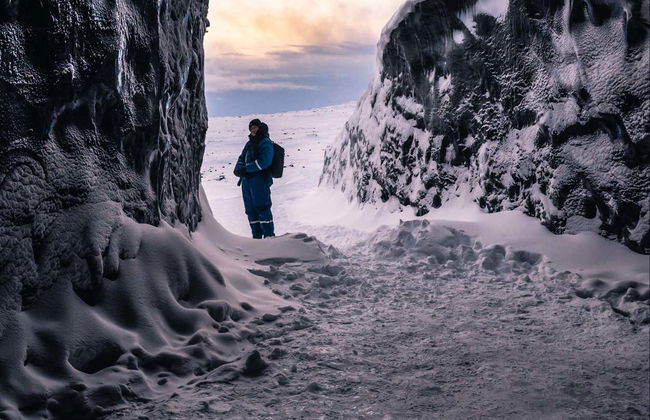 Escursione alla grotta del ghiacciaio Langjökull + Giro in motoslitta - Foto 5