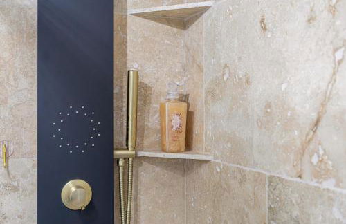 T2 MODERNE VUE MER LES SABLETTES CLIM- WiFi- PARKING - Foto 26