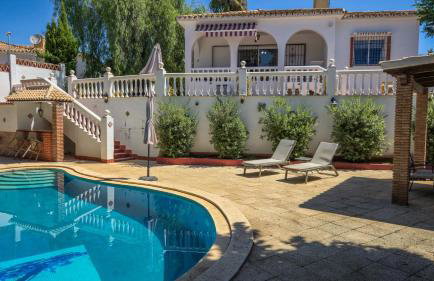 VILLA ALEGRIA Big terrace, private pool & parking - Photo 1