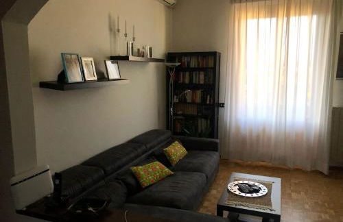 SERRA's Home - Bright Apt Statuto Area near Center - Foto 6