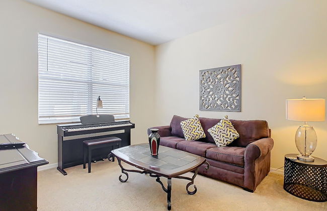 Elegant 5BR Home w Private Pool Spa Near Disney - Foto 24