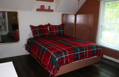 Cozy, Relaxing 4-Bedroom House in Forest Park - Foto 24