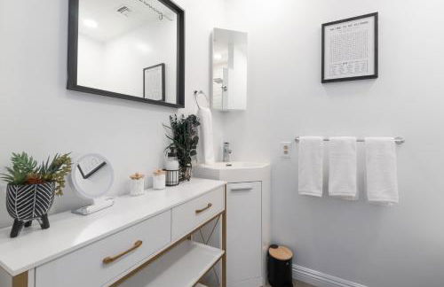 Angel&Rose Universal Hollywood Heated Pool House King Bed - Foto 11