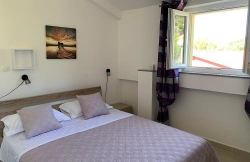 Beachfront Apartment Live - Photo 46