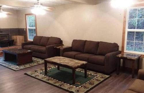 The Bunkhouse - 3 BR, 2 BA Deluxe Cabin - Foto 8