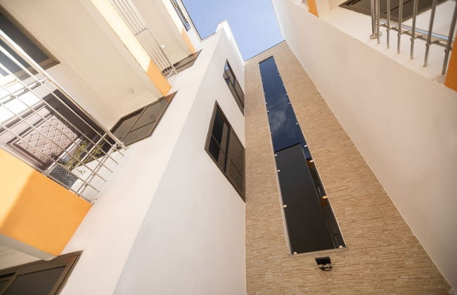 Spacious & Outstanding 3-bed Furnished Apartment - Foto 39