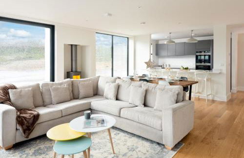 Luxury property with access into Spa on a nature reserve Beaumont Village 14 - Photo 3