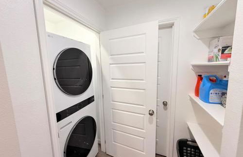 Cozy Lakeview Retreat Home - Photo 51