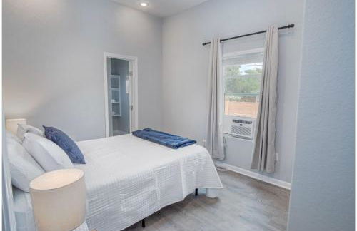 Cozy and Lovely 2BR 2BA Apt#a Near Lively Downtown - Foto 30