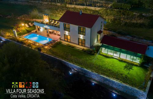 Villa Four Seasons, heated pool and 3 en-suite bathrooms - Foto 7