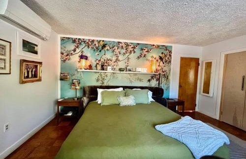 Swanky Midcentury Ranch - Foto 4