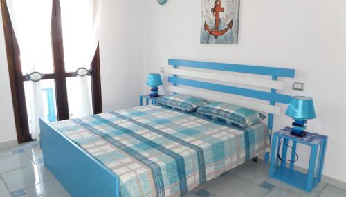 The Blue Lighthouse - Foto 1