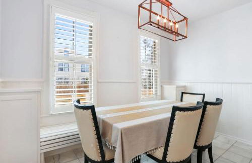 Lovely Victorian Beauty in Heart of Downtown - Foto 52