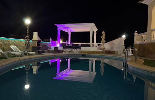 Villa Lissa Luxe - Photo 5