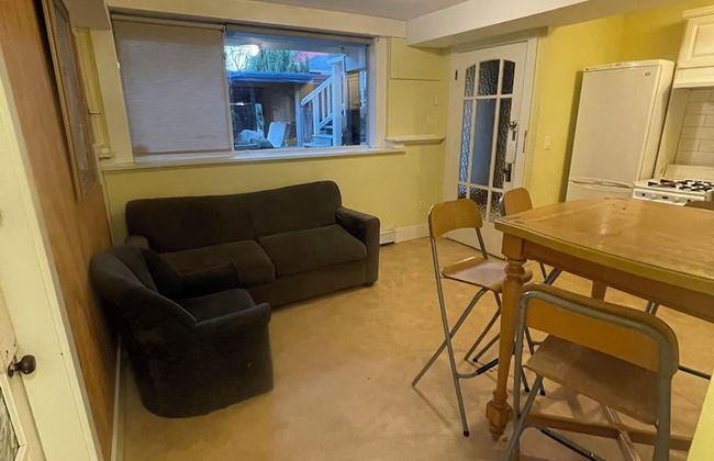 West Broadway guesthouse - Photo 52