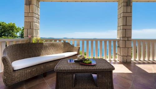 Private Seaside Villa Sleeps 10 With Infinity Pool - Foto 3