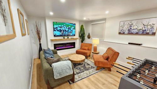 Luxury 4BR near Six Flags & Naval Base - Foto 3