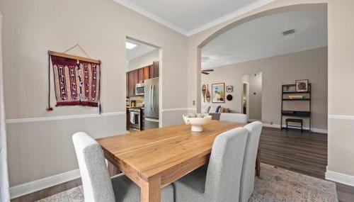 Artist Retreat at Cypress Creek - Hotub - Sleeps 9 - Foto 2