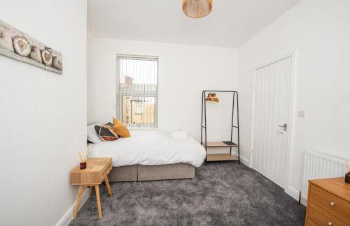 Modern 4 Bedroom House Sleeps 10 Free Parking Liverpool - Foto 67