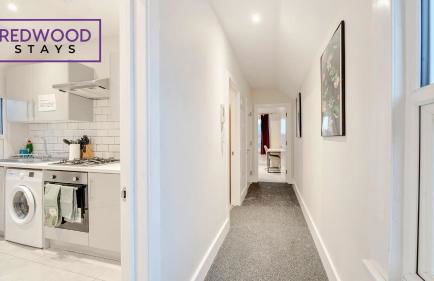 Everest Lodge Serviced Apartments for Contractors & Families, Free WiFi & Netflix By Redwood Stays - Foto 78