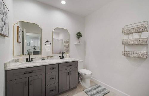 Family Villa King Bed, 3 bedrooms 2baths, 7 guests, Close to Beaches, Golfing, Fishing - Foto 34