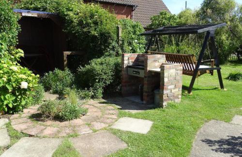 Clipper Cottage - 1874 Wrecker's home - Photo 23