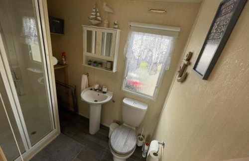 3 Bedroom Caravan, Edi Rita, Robin Hood, Pet Friendly - Photo 17