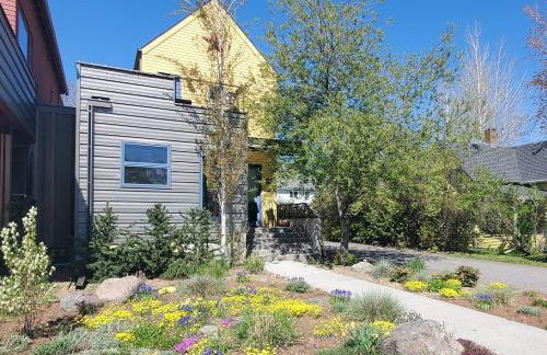 Built In 2007, This Deluxe 3-Story Solar Condo Offers The Best Of Bozeman! - Foto 1