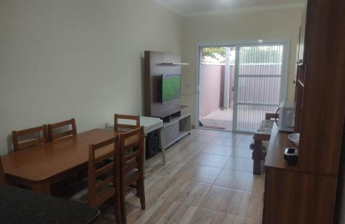 Unamar Cabo Frio, Condomínio Verão Vermelho 1, Casa Privativa a 100 metros da praia! - Foto 16