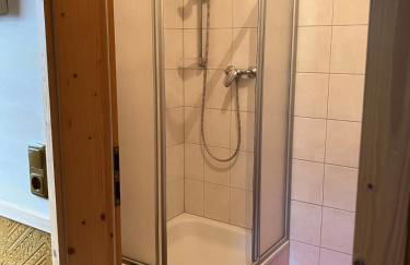 Wandergesellenzimmer mit Bad und Küche - Foto 10