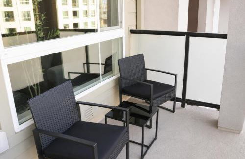 Resort-Style APT with Pool, Gym & Parking 10min to Disneyland - Foto 50