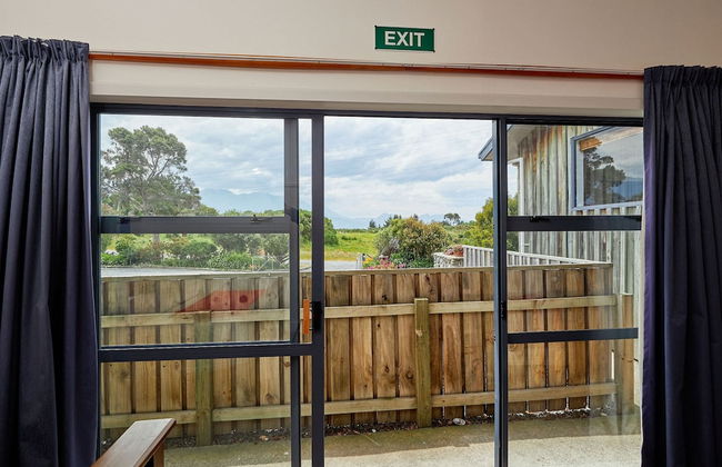 Barnacle Bills - Photo 34