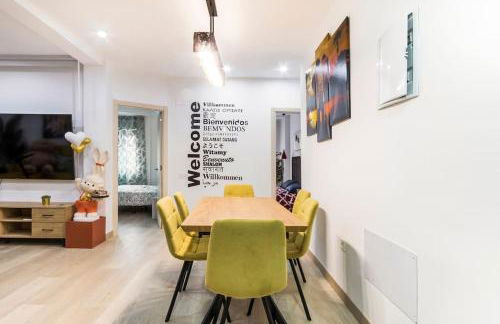 LUJO Parking, Proyector, Maquinita y Patinetes - Foto 9