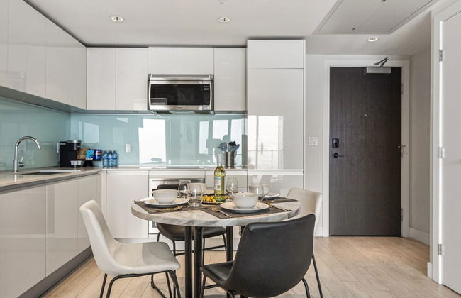 Walk to Stampede Free Parking Banff Pass Wine - Foto 13