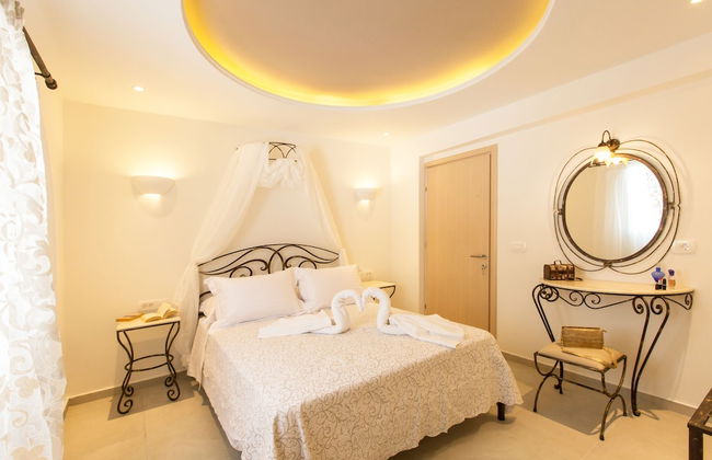 Pithos Apartments - Photo 3