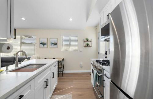 Luxury 1BR Suite Kitchen, Fireplace, Laundry, BBQ - Foto 15