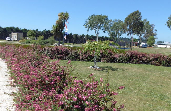 Glenavys Waitaki River Motor Camp - Caravan Park - Foto 39