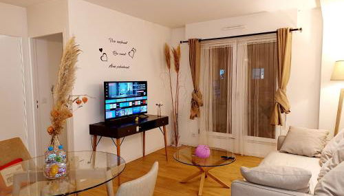 2 beds, modern building, with mobile AC, Paris Expo, 7' metro 2 steps to Paris - Foto 2