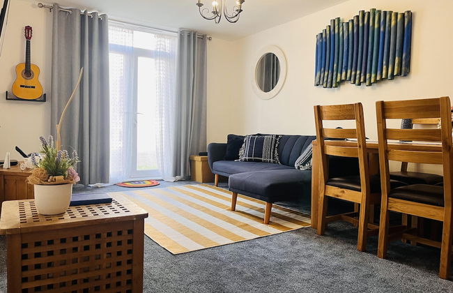 Beautiful 2 - Bed Apartment in Aylesbury - Foto 1