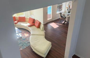 Luxury Lakefront 4BR - Corporate & Extended Stay Friendly - Foto 12