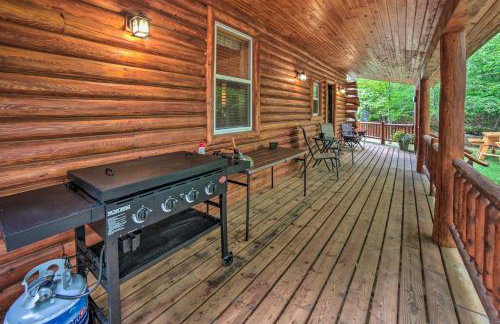 Updated Manistique Log Cabin, Yard and Fire Pit - Foto 19