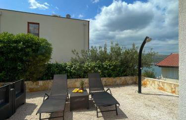 Apartment Tina, Modern, Private SeaView Outdoor Terrace, BBQ, close to beach, 2 bedrooms - Photo 8