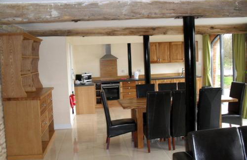 Swallows Swoop at Tove Valley Cottages - Foto 7