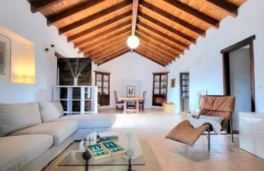 Casa emblematica Miranda con Jardín interior canario - Foto 1